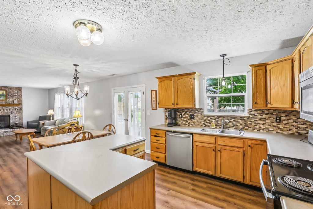 7156 History Court Indianapolis IN 46239 (House For Sale) | MLS