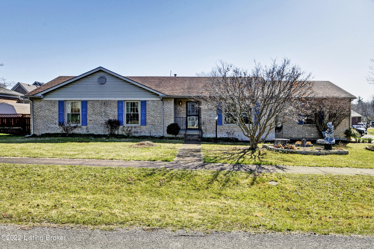 8203  Rome Beauty Way Louisville, KY 40228 | MLS 1608015