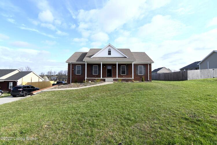 102  Comanche Ct Bloomfield, KY 40008 | MLS 1608354