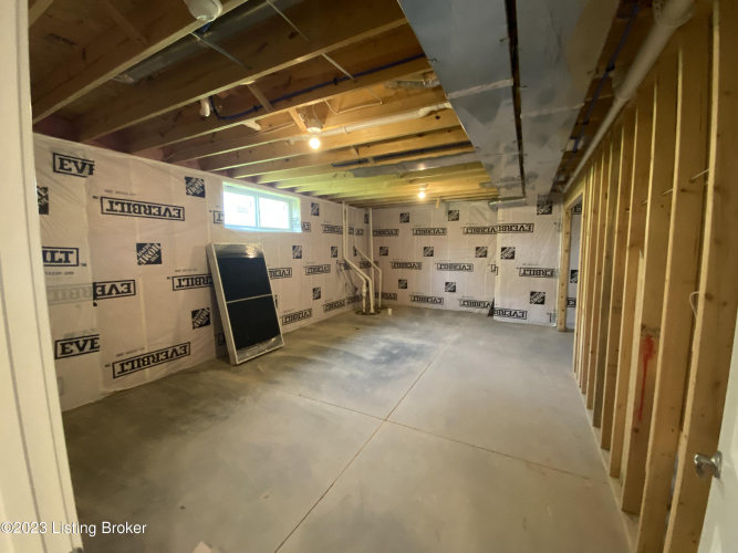 Listing Image 81