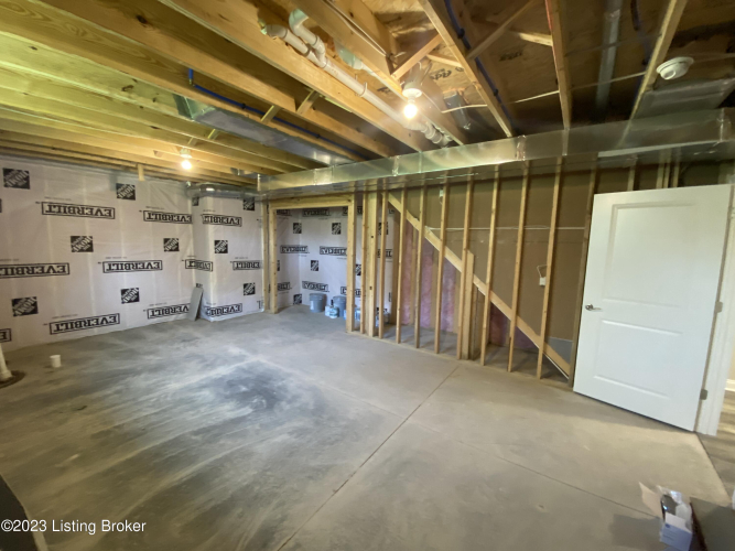 Listing Image 82