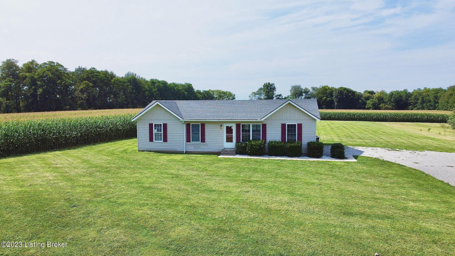 8305  Tunnel Mill Rd Charlestown, IN 47111 | MLS 1643145