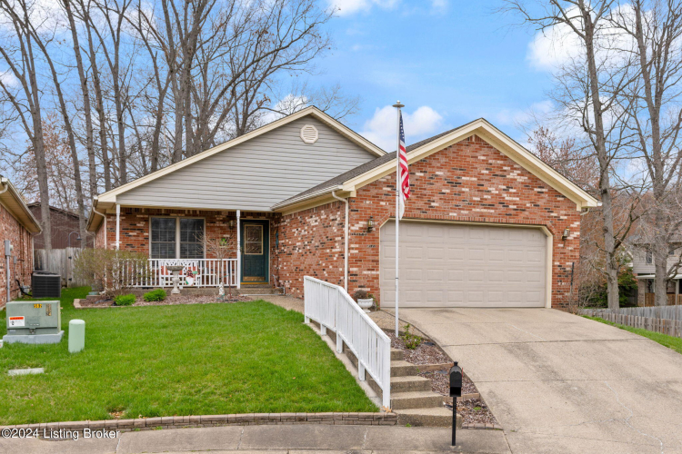 4225  Treesdale Dr New Albany, IN 47150 | MLS 1658685