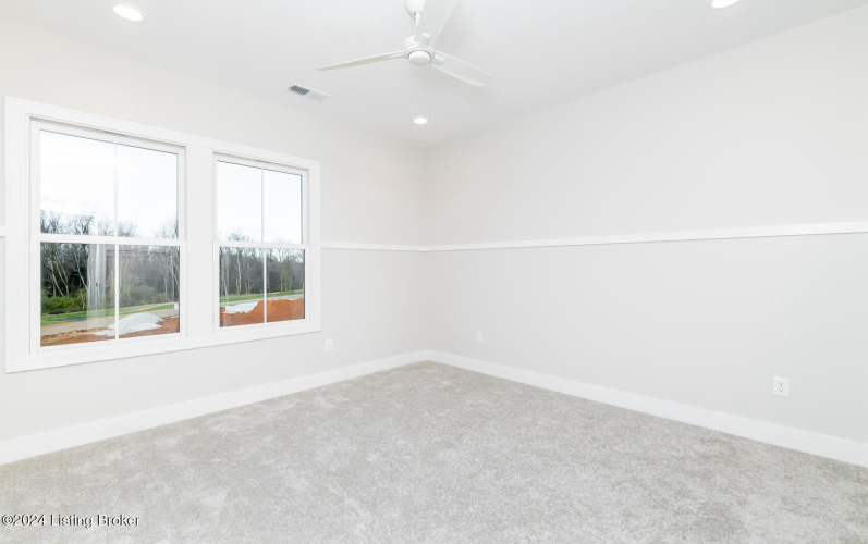 Listing Image 102