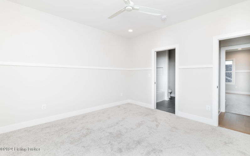 Listing Image 103