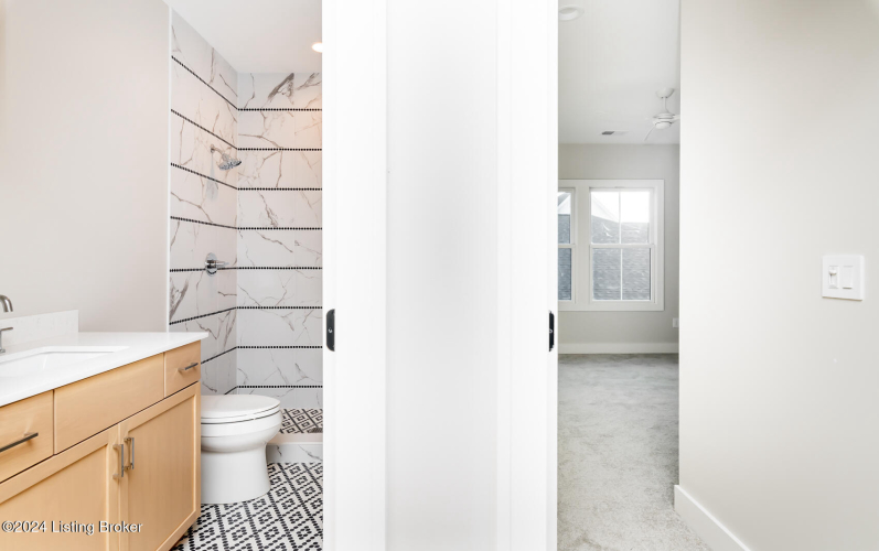 Listing Image 116
