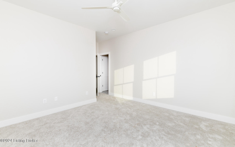 Listing Image 119
