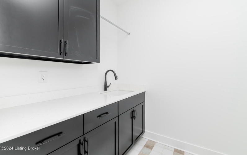Listing Image 132