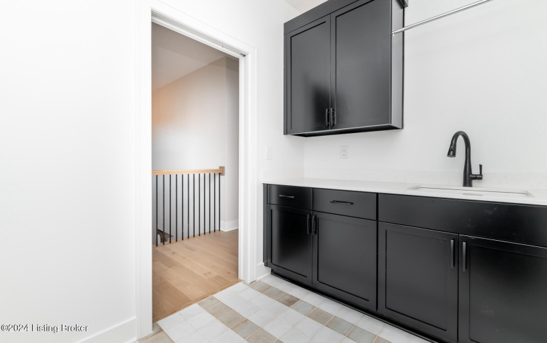 Listing Image 133