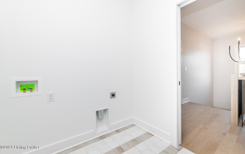 Listing Image 134