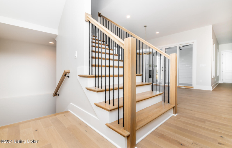 Listing Image 137