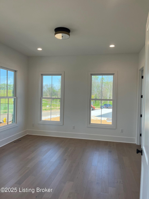 Listing Image 57