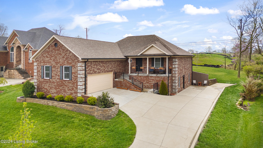 411  Wood Springs Rd La Grange, KY 40031 | MLS 1663924