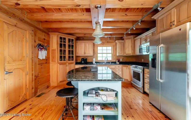 Listing Image 13