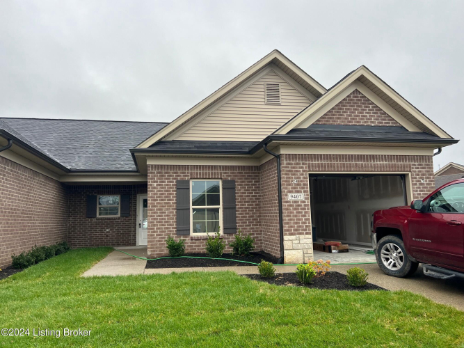 9407  Clubview Dr Louisville, KY 40291 | MLS 1665118