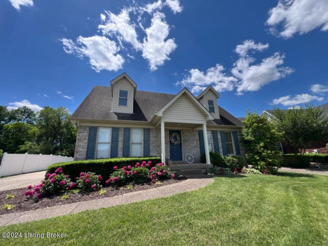 6310  Winding Stream Dr Louisville, KY 40272 | MLS 1665701