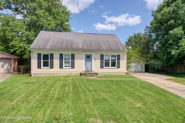 8207  Chickering Way Louisville, KY 40228 | MLS 1665910