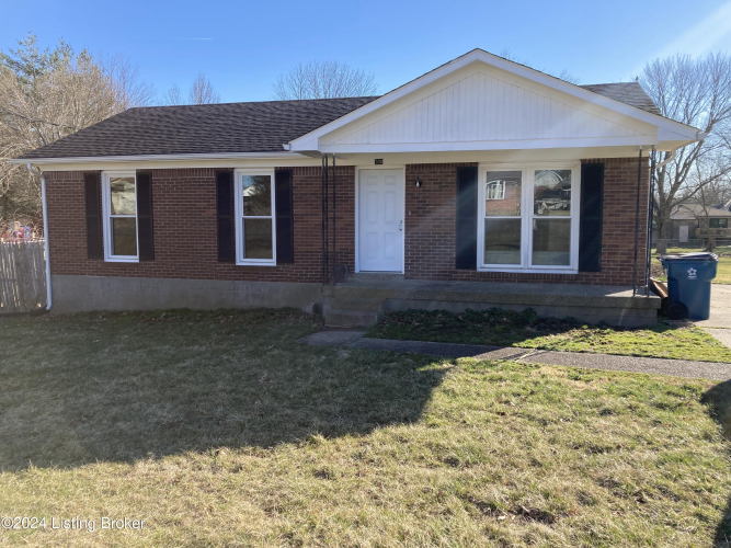 200  Clore Ave La Grange, KY 40031 | MLS 1666025