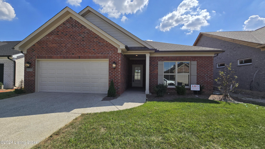 8223  Cedar Crest Ln Louisville, KY 40291 | MLS 1666032