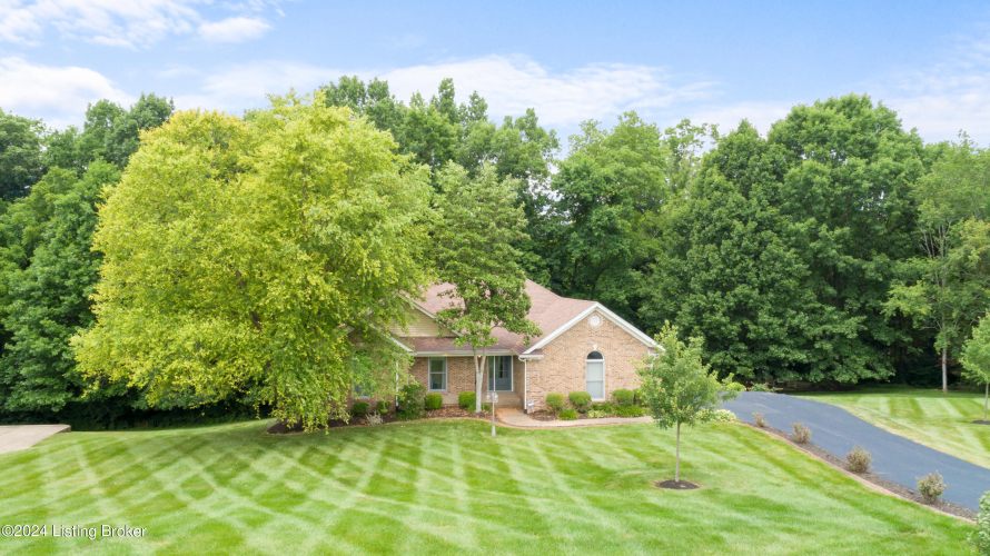 4502  Abbott Grove Pl Crestwood, KY 40014 | MLS 1668065