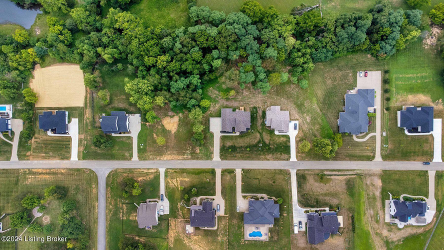 Listing Image 61