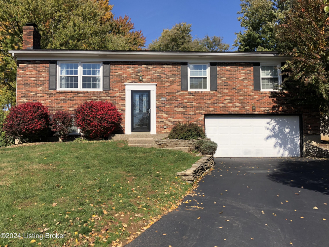 9813  Boxford Ct Louisville, KY 40242 | MLS 1669237