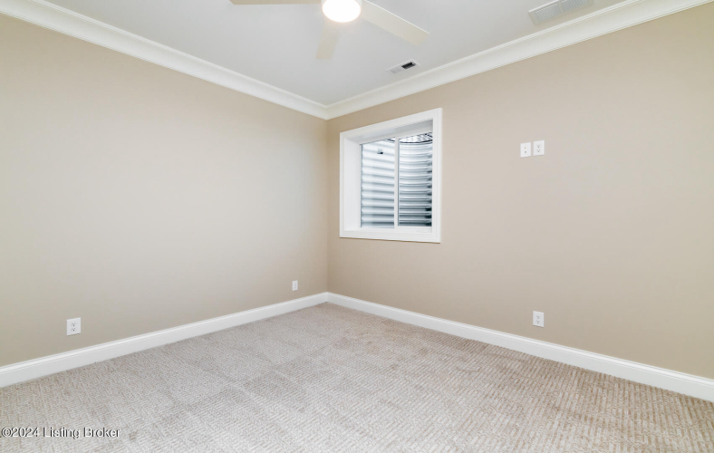 Listing Image 101