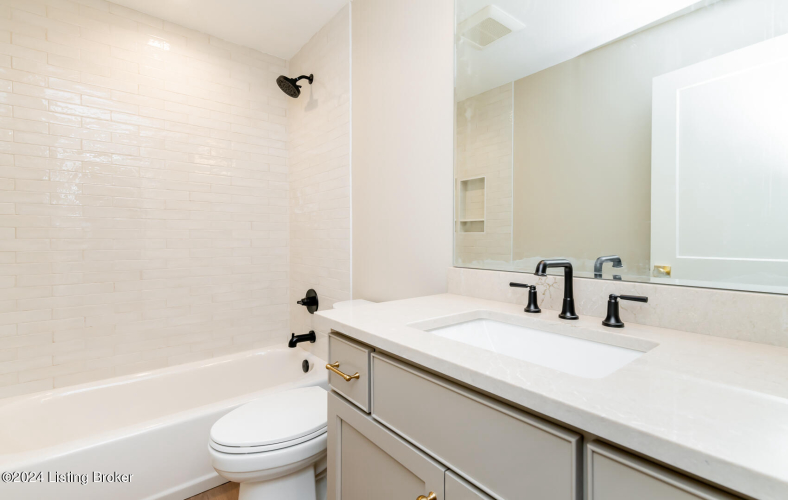 Listing Image 103