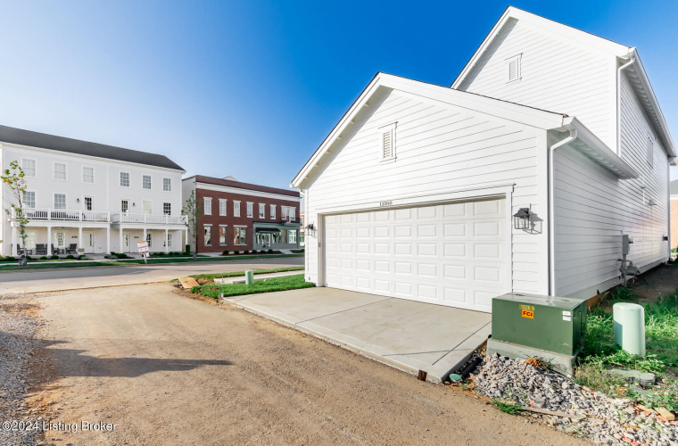Listing Image 112