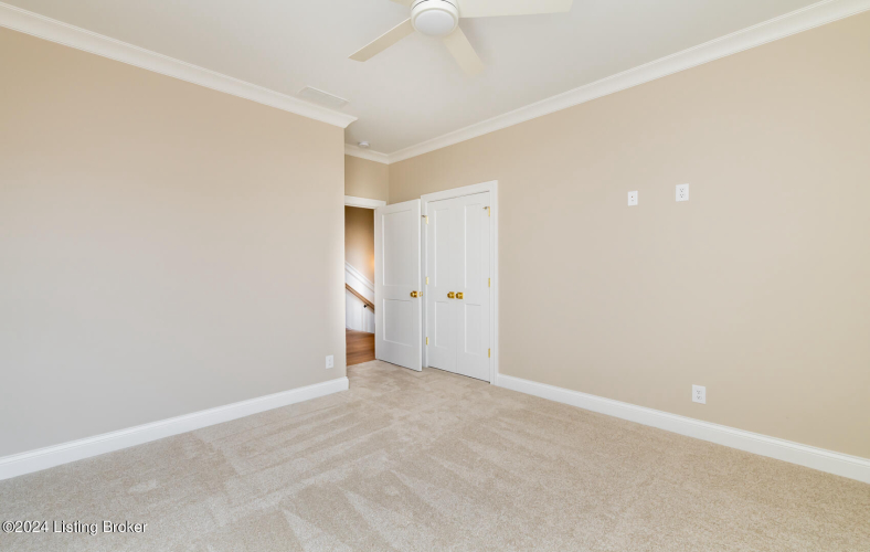 Listing Image 82