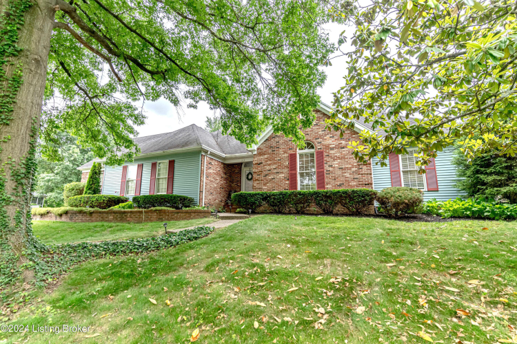 317  Comanche Rd Shelbyville, KY 40065 | MLS 1670685