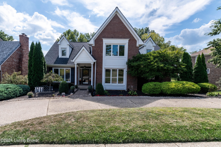 705  Lake Forest Pkwy Louisville, KY 40245 | MLS 1670793