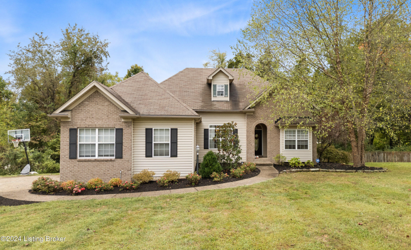 2816  Hollow Oak Dr Crestwood, KY 40014 | MLS 1671447