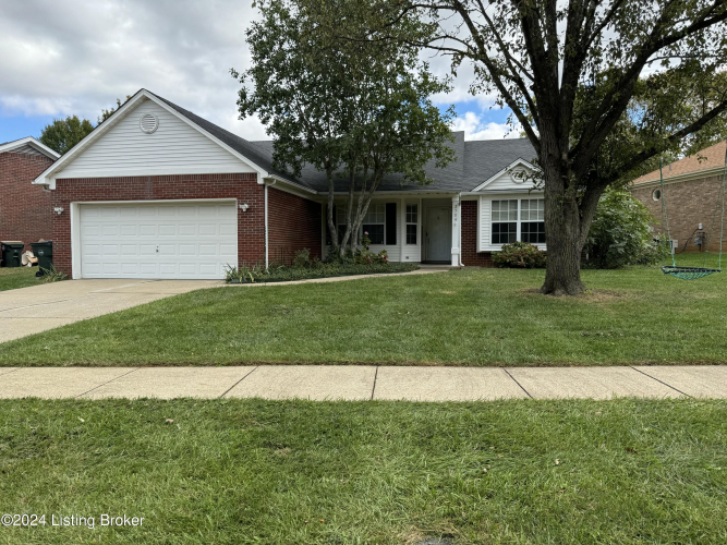 2704  Antone Pkwy Louisville, KY 40220 | MLS 1671628