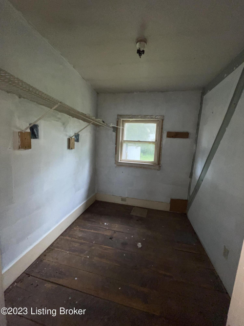 Listing Image 26