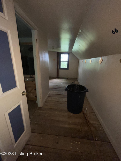 Listing Image 31