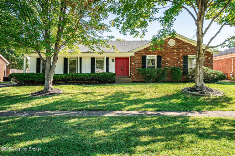 1811  Ballard Mill Ln Louisville, KY 40207 | MLS 1671983