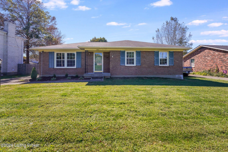 3916  Hunsinger Ln Louisville, KY 40220 | MLS 1672574