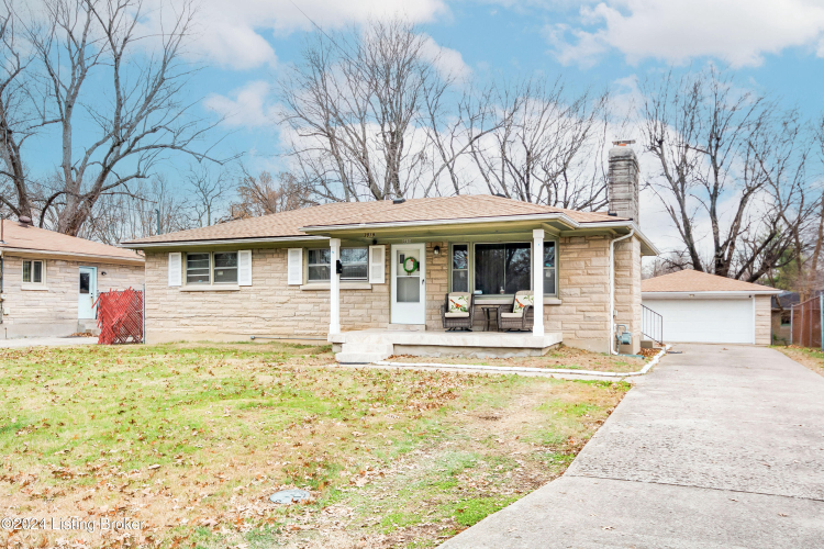 3019  Teakwood Cir Louisville, KY 40216 | MLS 1672888