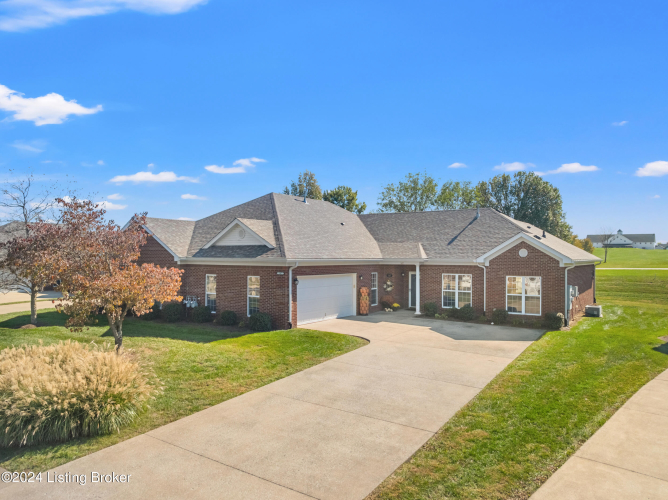 147  Clubhouse Dr Shelbyville, KY 40065 | MLS 1673288