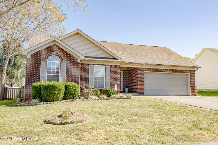 24  Bald Mountain Cir Shelbyville, KY 40065 | MLS 1673560