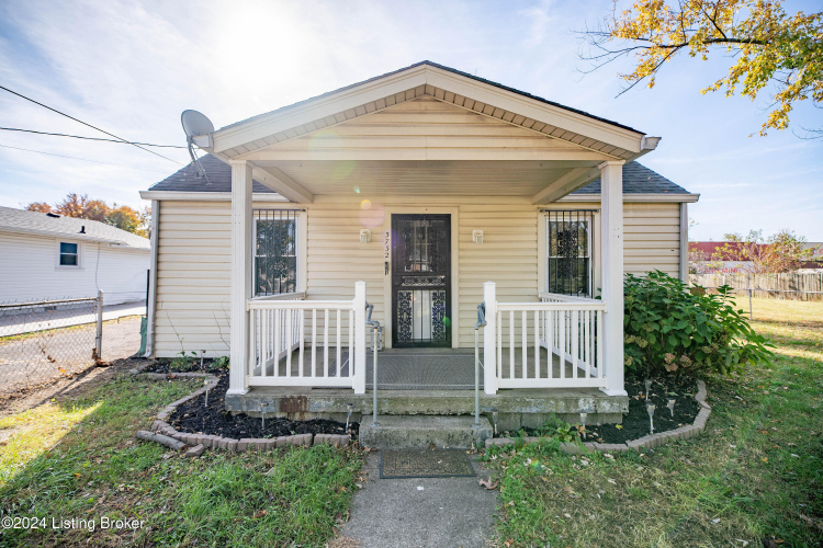 3732  Ethel Ave Louisville, KY 40218 | MLS 1673796