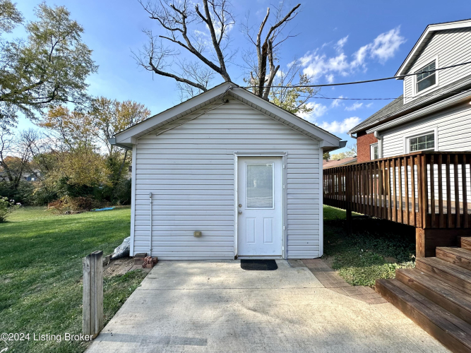 Listing Image 17