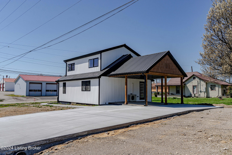 Listing Image 14
