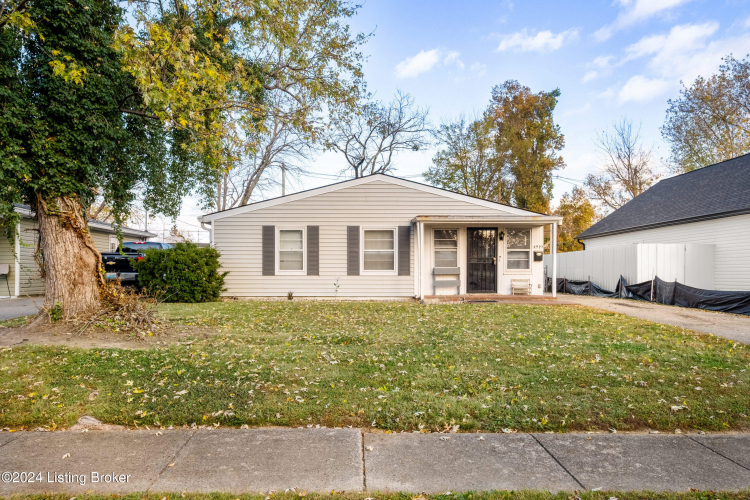 4919  Broadmoor Blvd Louisville, KY 40218 | MLS 1674289