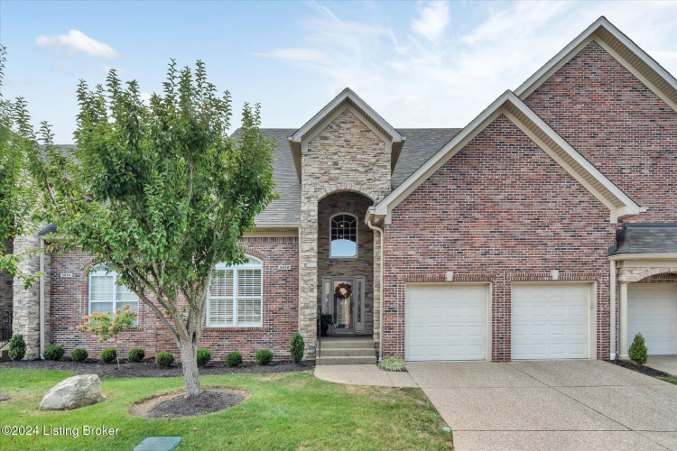 3212  Ridge Brook Cir Louisville, KY 40245 | MLS 1674418