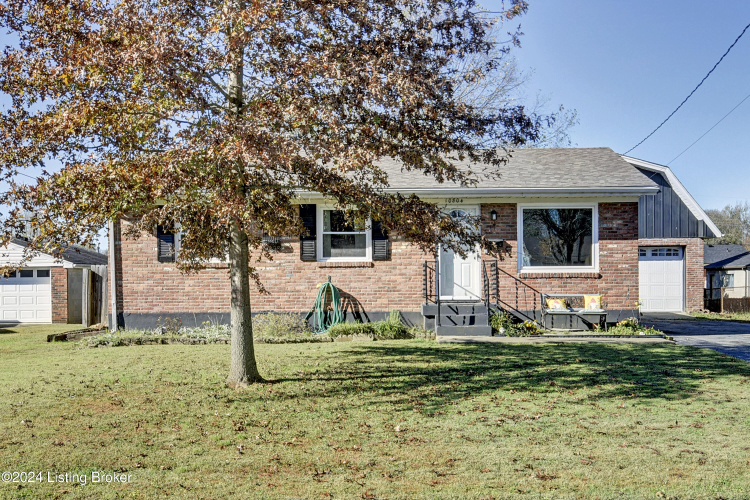 10804  Golden Dr Louisville, KY 40272 | MLS 1674740