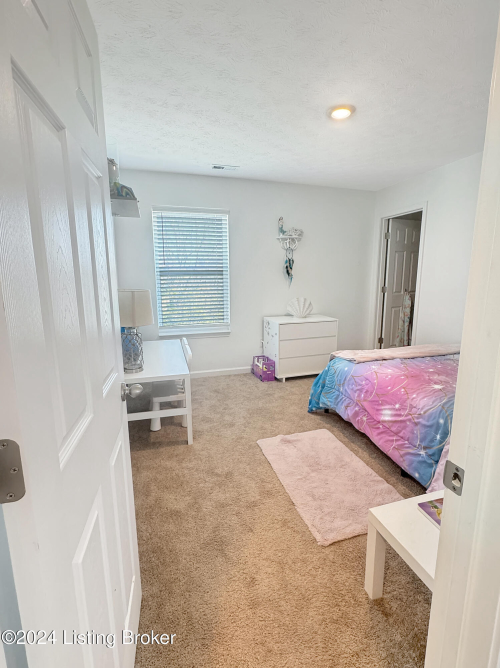 Listing Image 52