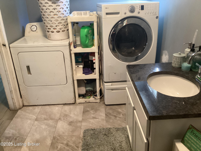 Listing Image 33