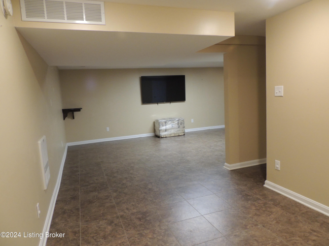 Listing Image 48
